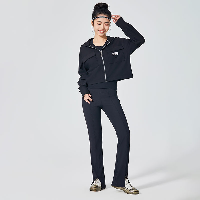Why Are Sports Leggings the Ultimate Choice for Performance and Comfort?