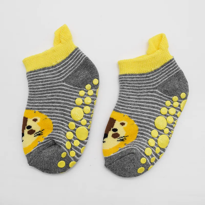 What Parents Need to Know About Thermal Baby Socks?