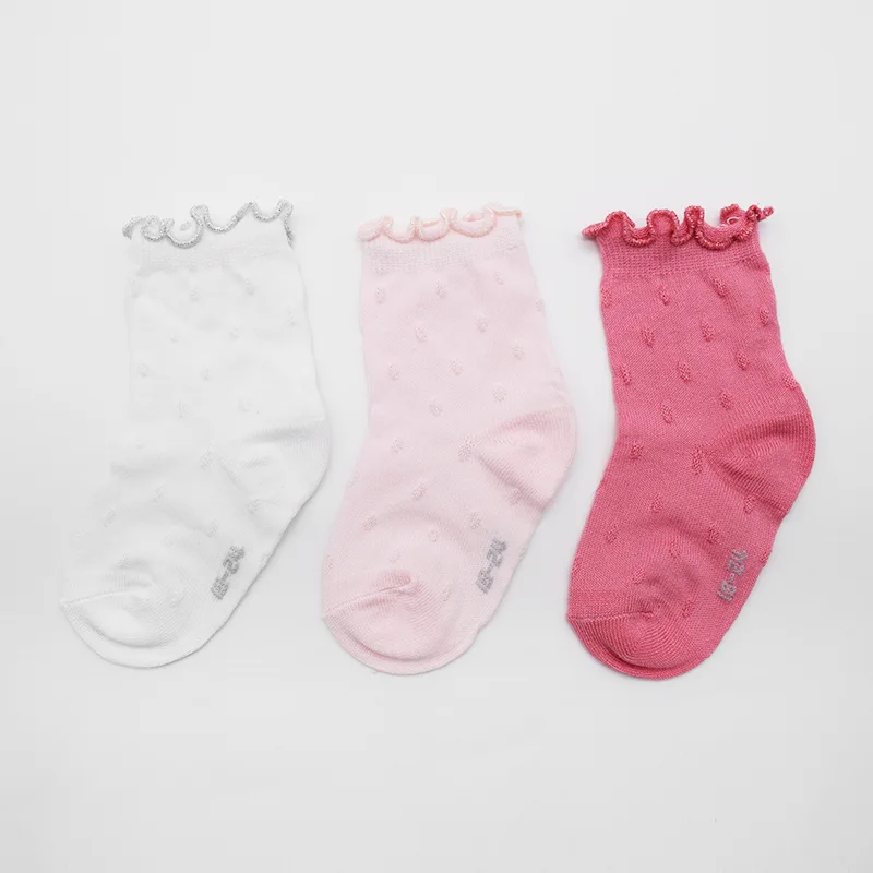 What Are The Benefits of Seamless Baby Socks for Newborn Comfort?