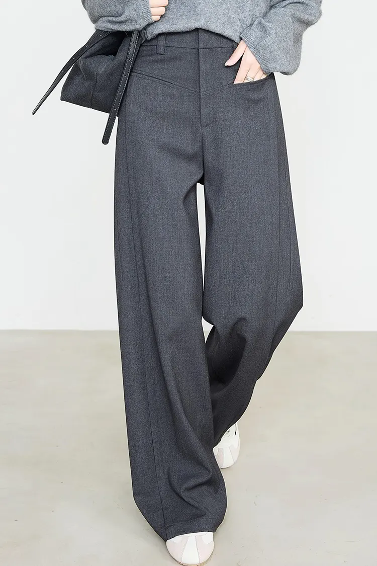 How to Choose the Perfect Suit Pants for Women