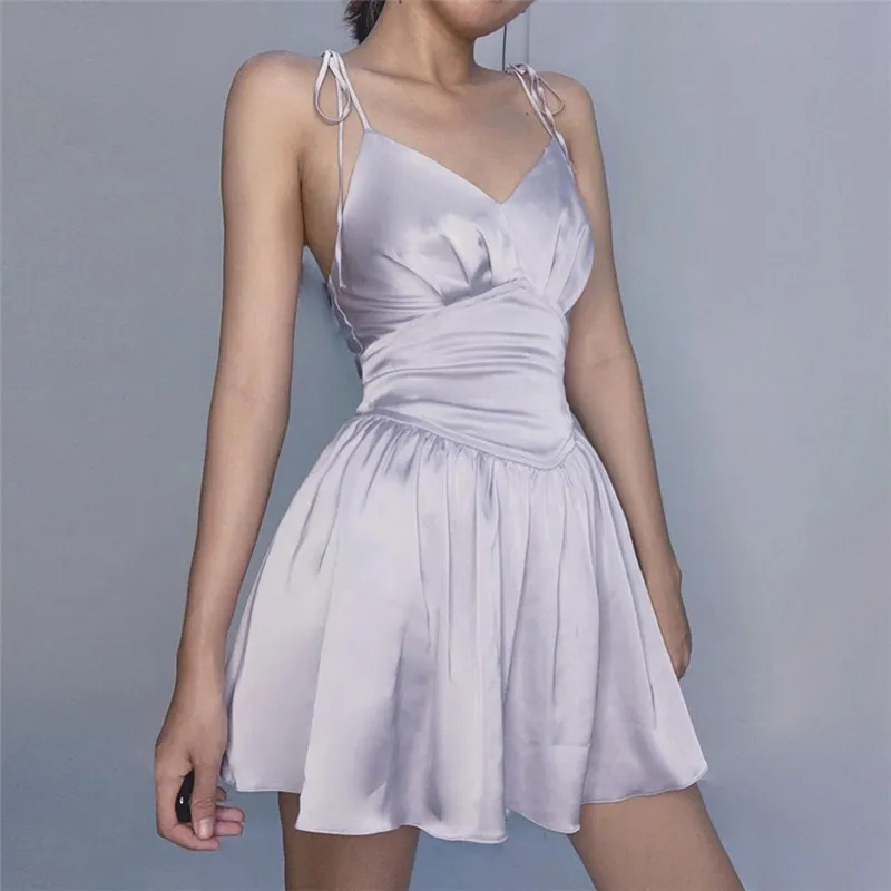Cultivate One′ S Morality Low-Cut Loins Backless Dress