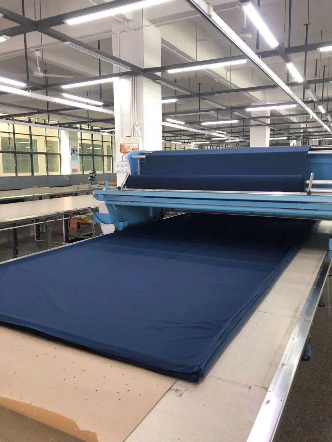 Different Solid Color Wireless Seamless Sexy V Shape Neckline Bonding Women Lingerie Underwear Bra Top