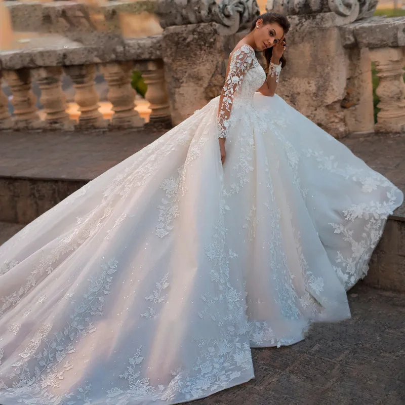 HWD037 Big Tailed New Wedding Dress Retro Sexy Tulle V-Neck Long Sleeve Wedding Dress Bridal