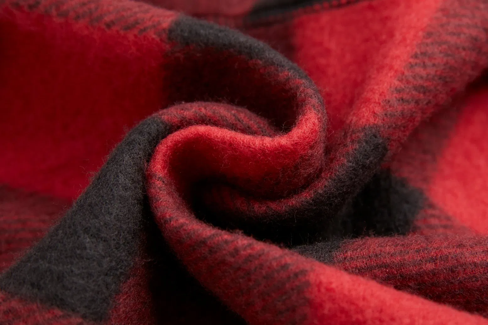 Men′ S Pyjama Sleep Wear Leisure Soft Warm Winter Polyester Red Plaid Pants