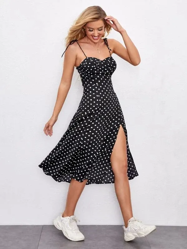 New Design off Shoulder Ruffle Frill Hem with Back Zipper Mini Fashion Dress