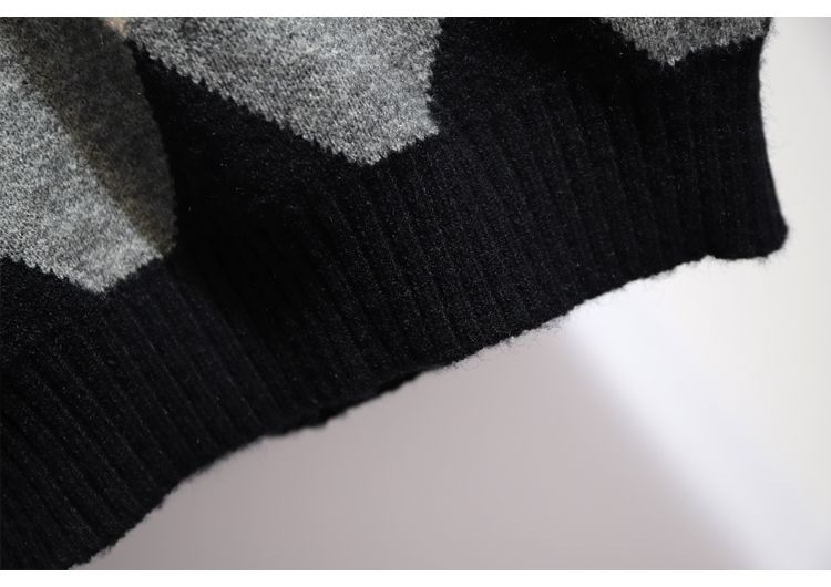 New Fashion Knitted Turtleneck Diamond Pattern Sweater Black Wool Skirt