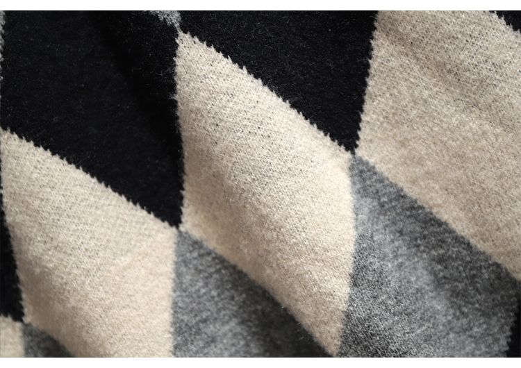 New Fashion Knitted Turtleneck Diamond Pattern Sweater Black Wool Skirt