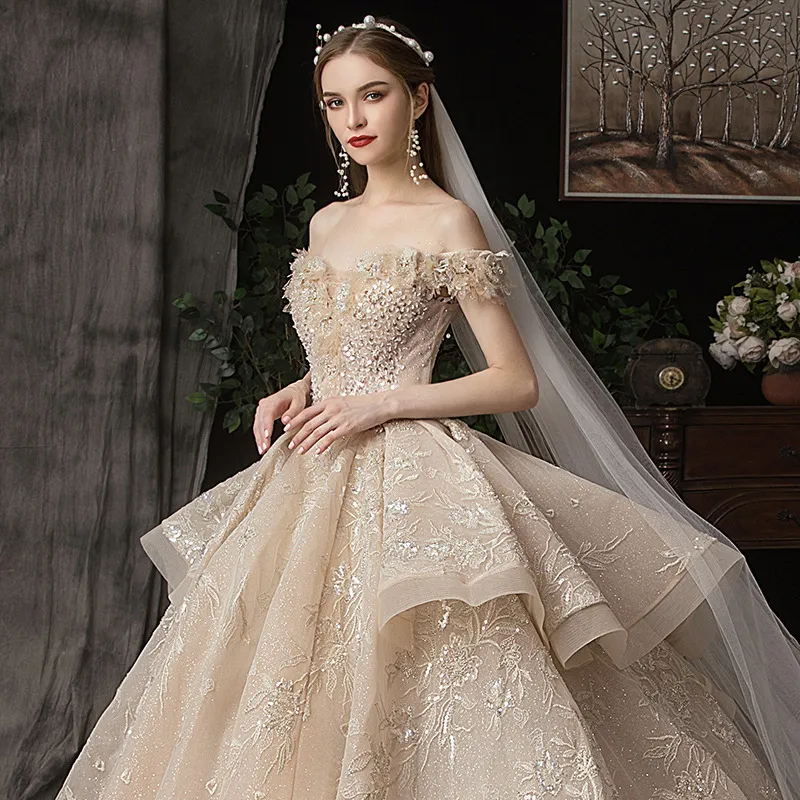 Shipping Immediately Lace Wedding Dress with Beading Decoration for Wedding
