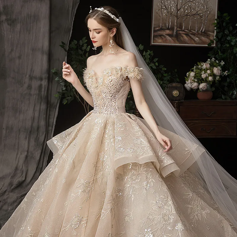 Shipping Immediately Lace Wedding Dress with Beading Decoration for Wedding