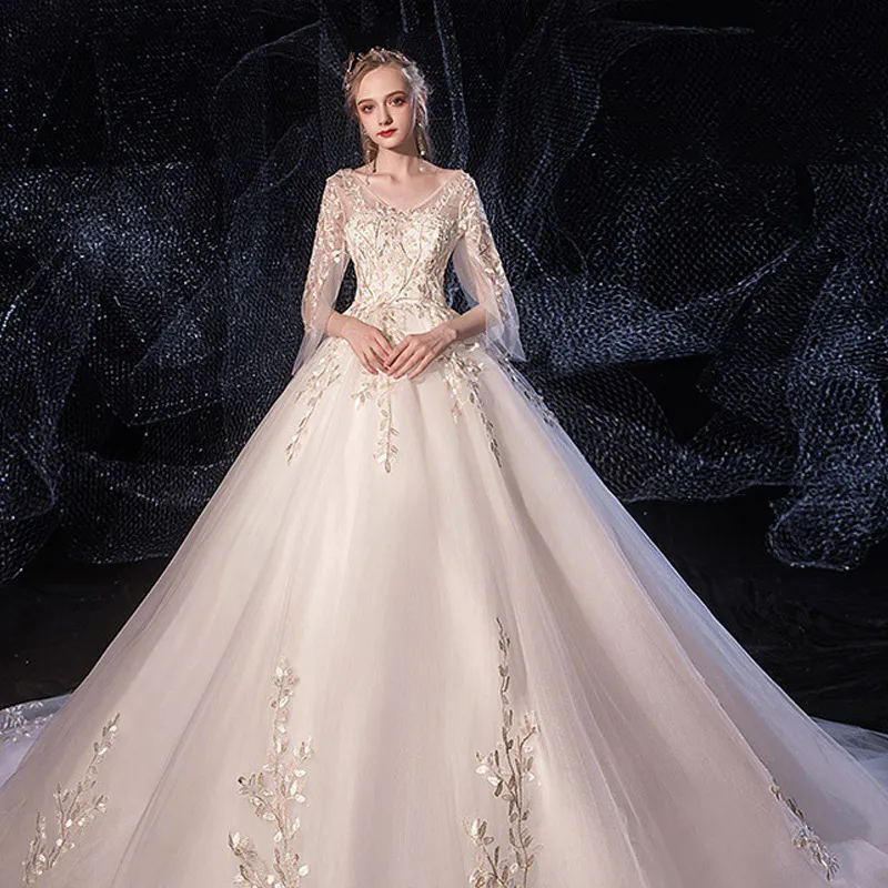 Shipping Immediately V-Neck Wedding Dress with Beading Decoration for Wedding