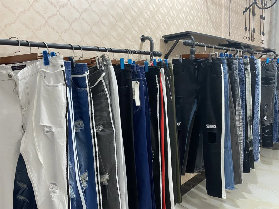 Skinny Slim Fit Men′ S Jeans Destroyed Denim Pants Frayed Trousers